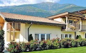 Apartment in Schlanders with garden